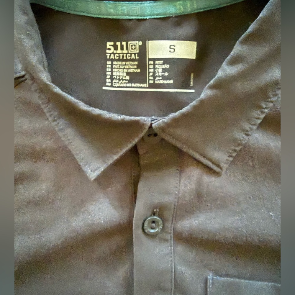 5.11 Tactical Men's Black Short Sleeve Polo Shirt Small Axis - Picture 3 of 6